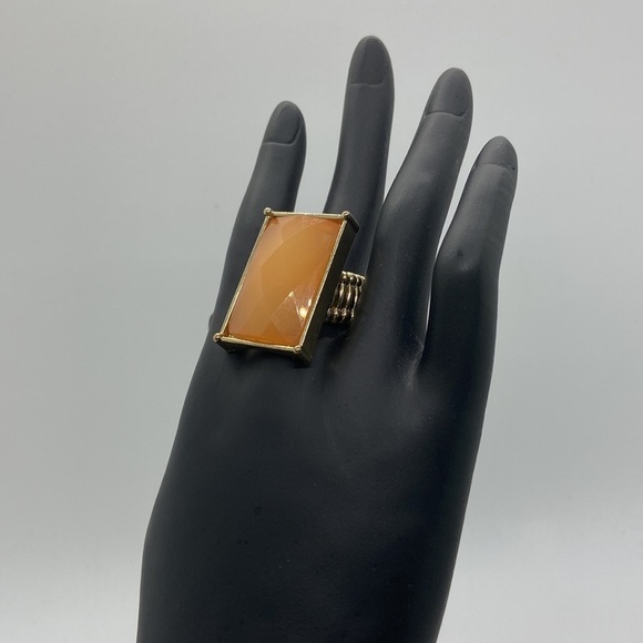 Vintage Cocktail Ring Rectangular Faceted Butterscotch Faux Amber - Picture 2 of 9